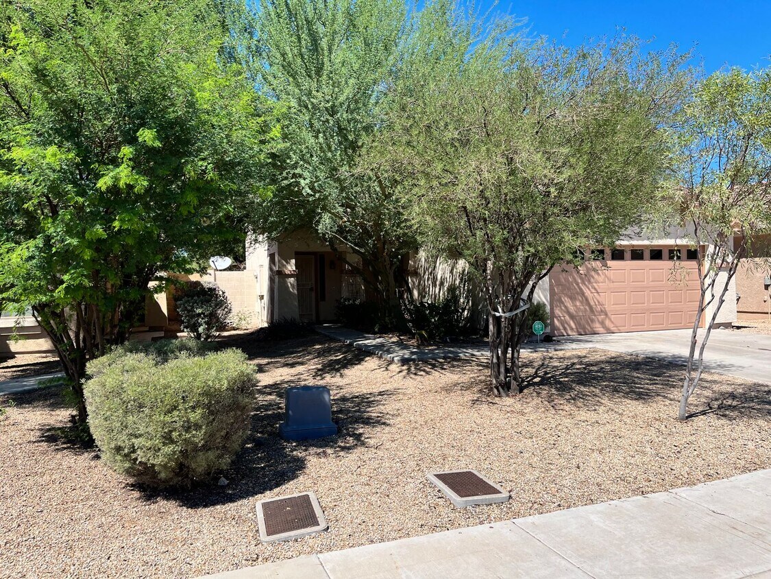 6830 W Desert Ln, Phoenix, AZ 85339 House Rental in Phoenix, AZ