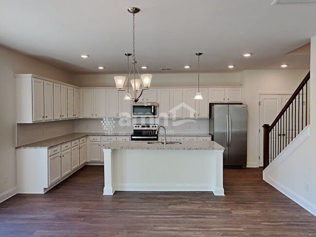 Building Photo - 1105 Amberly Wy
