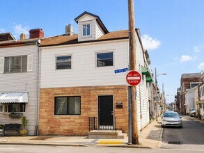 Building Photo - 127 S 17th St