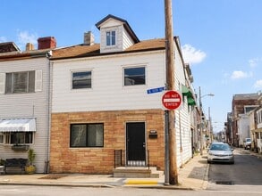 Building Photo - 127 S 17th St