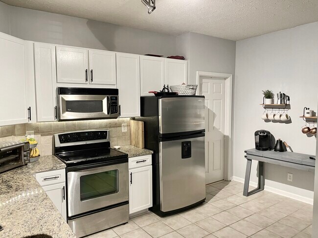 Foto del edificio - 1250 Parkwood Cir SE