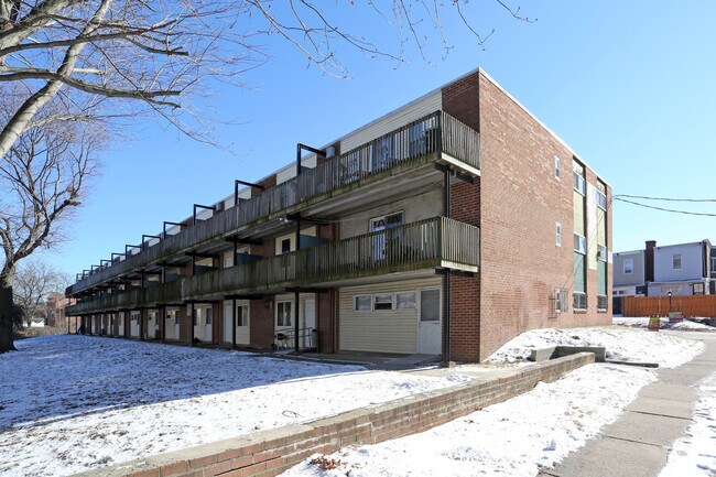 Building Photo - Laurene Gardens Condominium