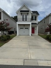 Building Photo - 438 Grand Oaks Rd