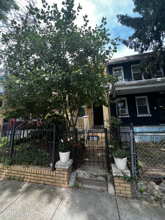 Primary Photo - 2 br, 2 bath House - 1133 Abbey Pl NE