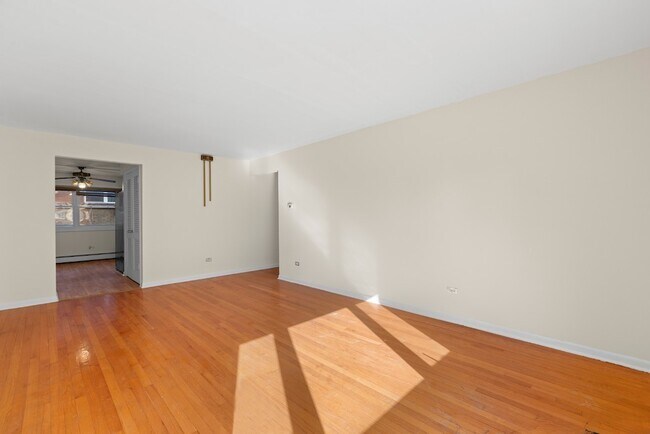 Foto del edificio - 8121 S King Dr