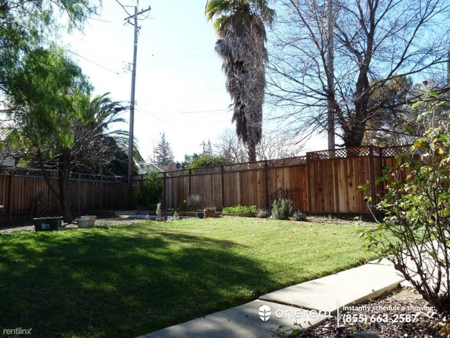 Building Photo - 18856 Hunter Way