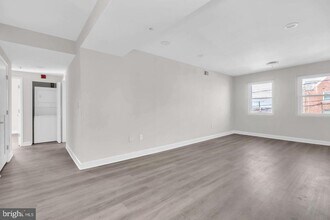 Building Photo - 1800 28th Pl SE