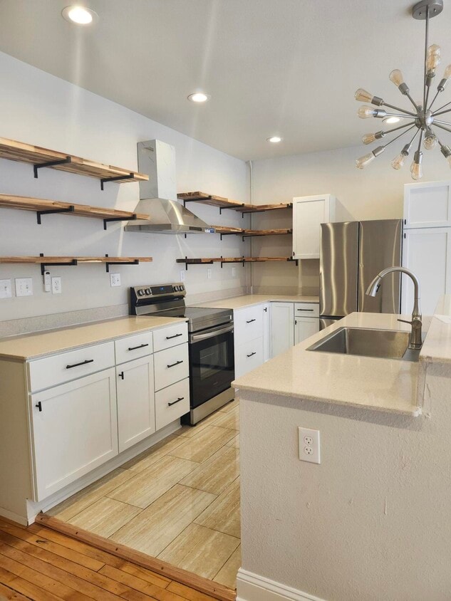 Building Photo - 534 N Water St