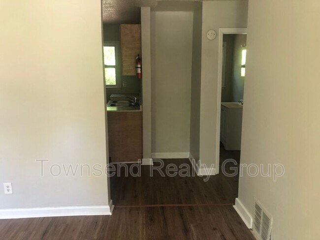 Building Photo - 2141 Lincoln Heights Ct
