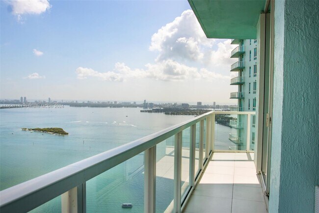 Foto del edificio - 1900 N Bayshore Dr