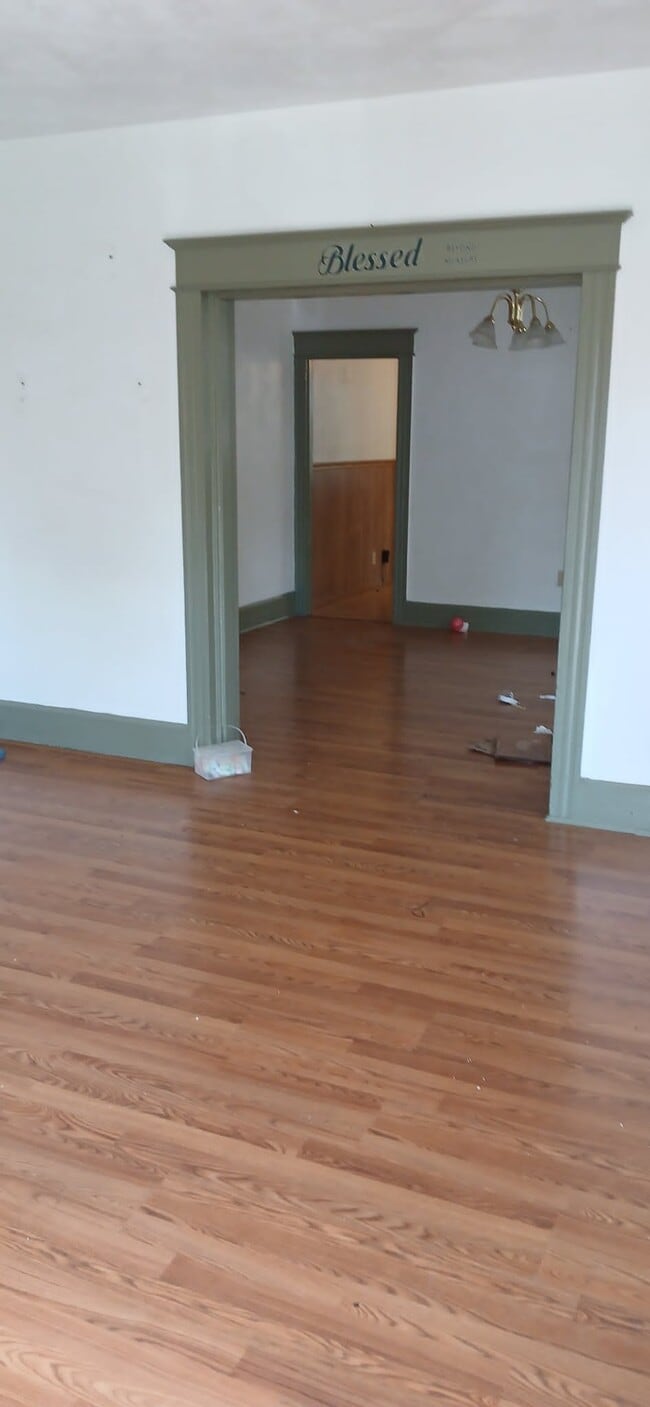 Building Photo - 650 Linden Ave