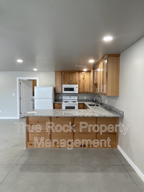 Foto del edificio - 13802 County Rd 1554