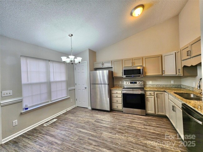 Building Photo - 209 Hickory Wood Dr