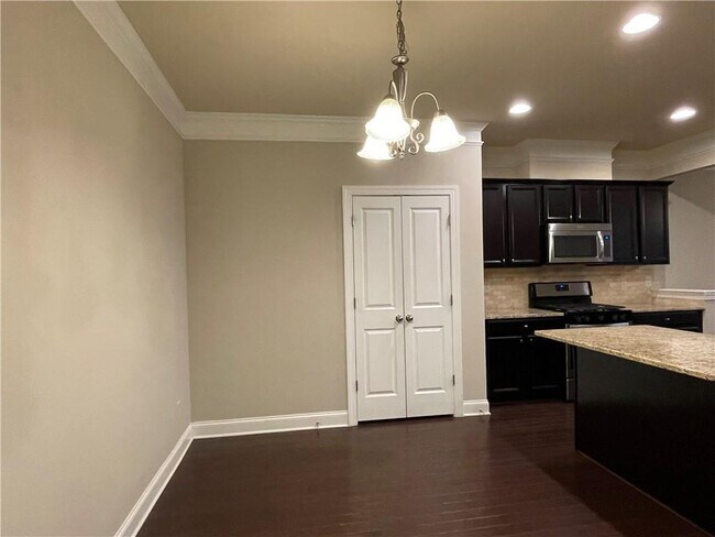 Building Photo - 13370 Canary Ln
