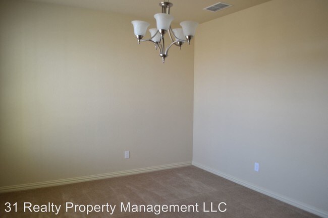 Building Photo - 4 br, 3 bath Apartment - 7436 Rose Crest Blvd