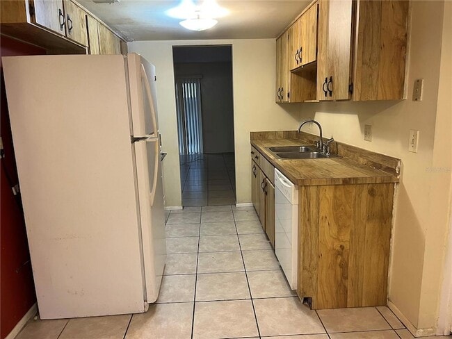 Building Photo - 4835 Lighthouse Cir
