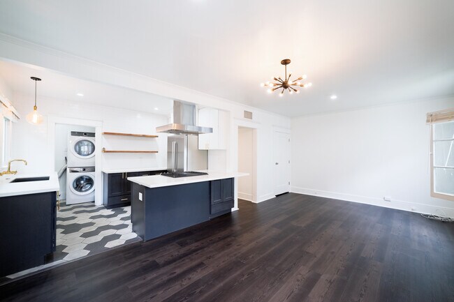 Foto del edificio - 1020 N Kingsley Dr