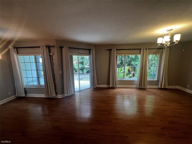 Foto del edificio - 3 br, 2.5 bath Townhome - 3456 NW 99th Way