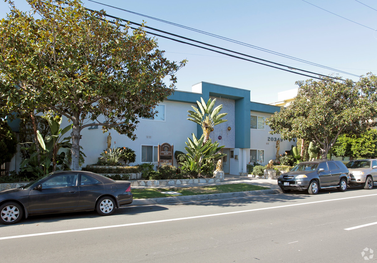 Building Photo - La Rocca Apartments