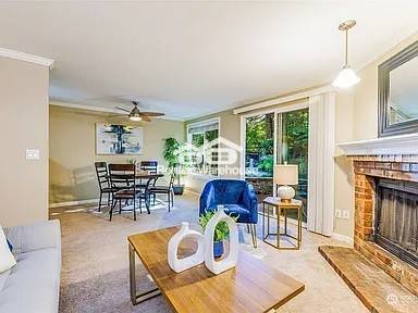 Foto del edificio - Charming Kirkland Condo with Modern Amenities & Prime Location