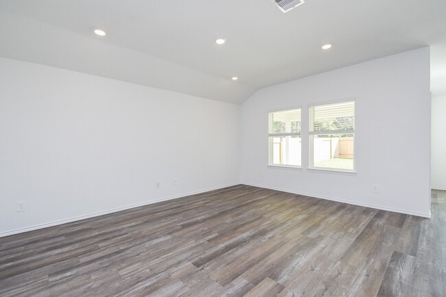 Building Photo - 24555 Eternal Pne Ln