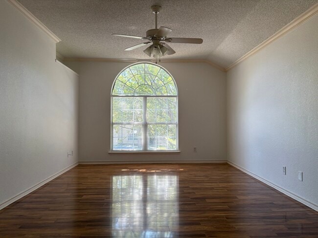 Foto del edificio - 514 Big Oak Ct