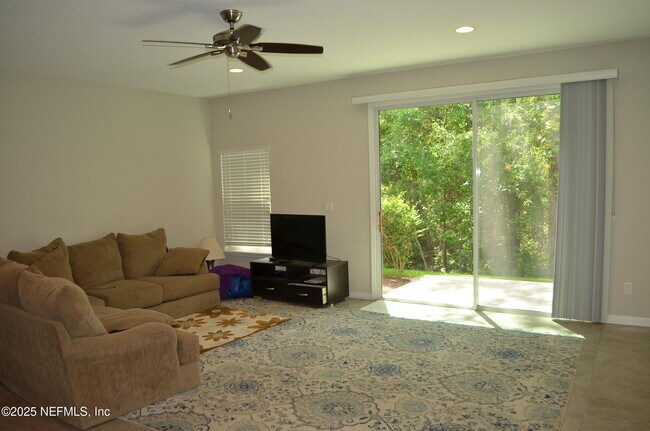 Foto del edificio - 3630 Creswick Cir