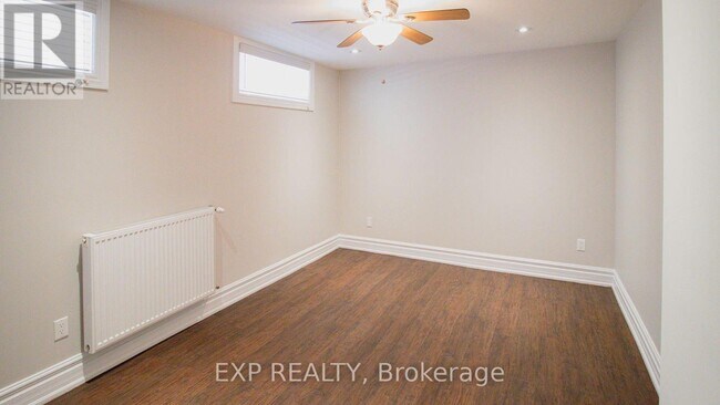 Building Photo - 131 Braemar Ave