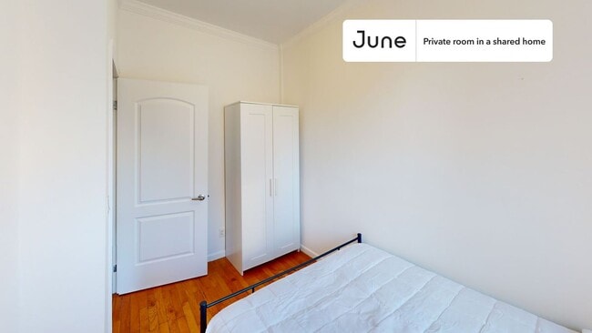 Building Photo - Room in Shared 3 bed/1 bath home in East Village