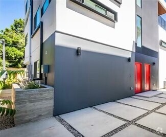Building Photo - 5638 Woodman Ave