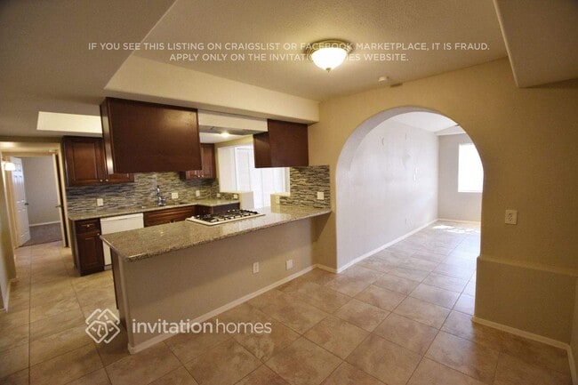 Building Photo - 548 N 98th St