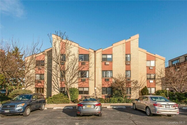 Foto del edificio - 1494 Shore Dr