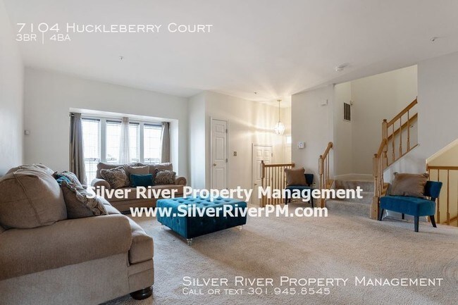 Foto del edificio - 7104 Huckleberry Court