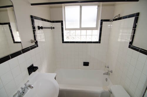 Primary Photo - 2103 W Hills Ave