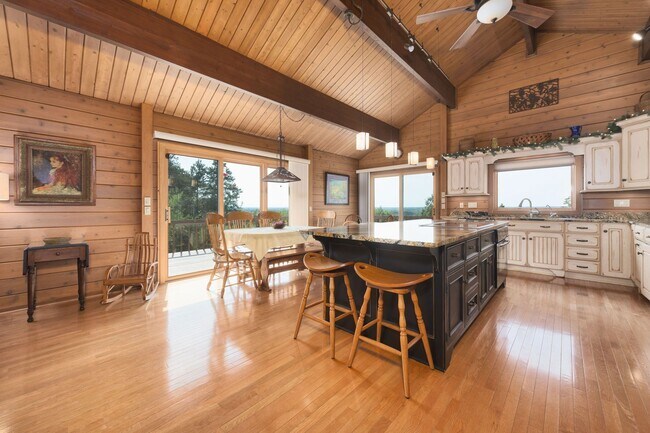 Foto del edificio - 61180 48th Ave