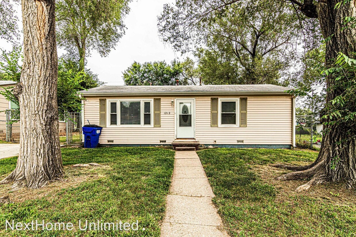 3 br, 1 bath House 1212 Downtain St House Rental in Junction City