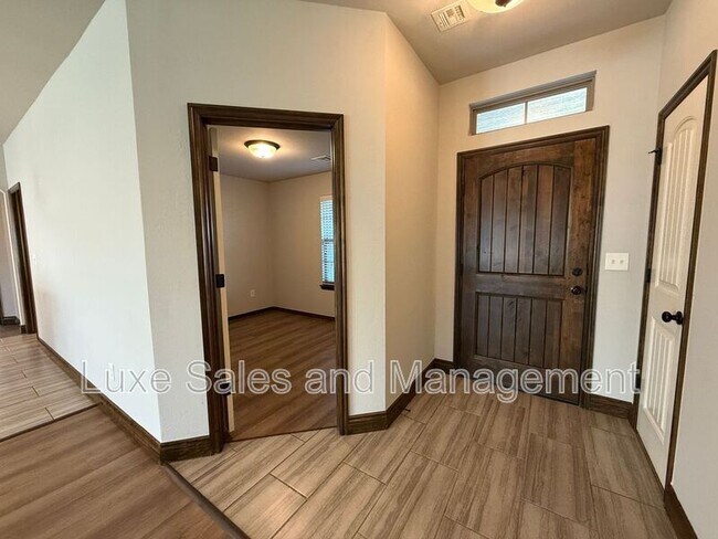 Foto del edificio - 420 Josephine Ct