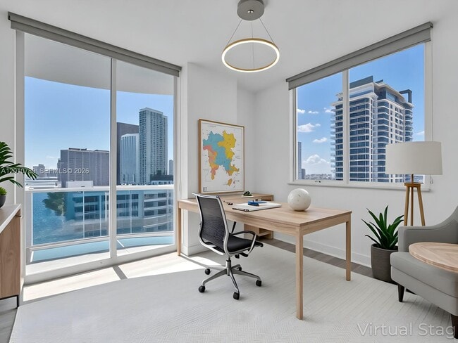 Foto del edificio - 725 NE 22nd St