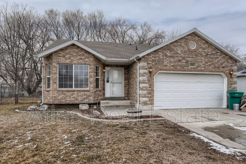 Primary Photo - 5955 S 3375 W