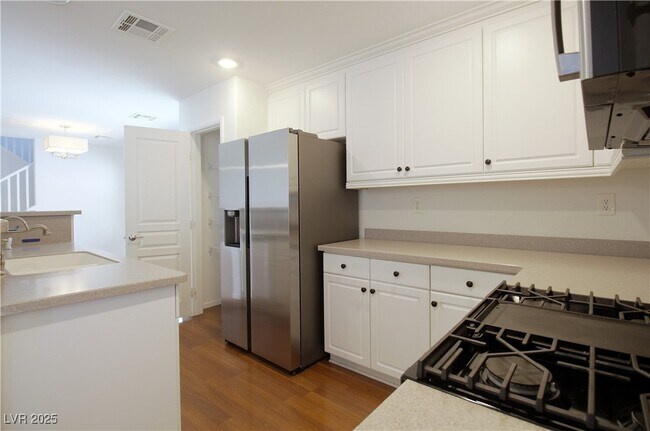 Foto del edificio - 540 Taunton St
