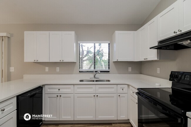 Building Photo - 1811 Mango Tree Dr