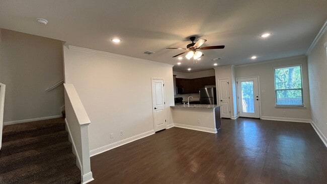 Building Photo - Don’t Miss Out on This Gorgeous Townhome! ...