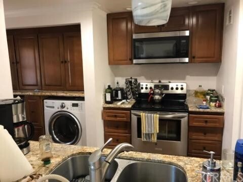 Foto principal - 14142 Foxglove Rd