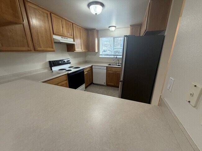 Foto del edificio - 1866 NE Fairview Ave