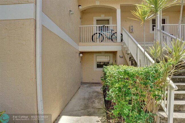 Building Photo - 12215 Royal Palm Blvd
