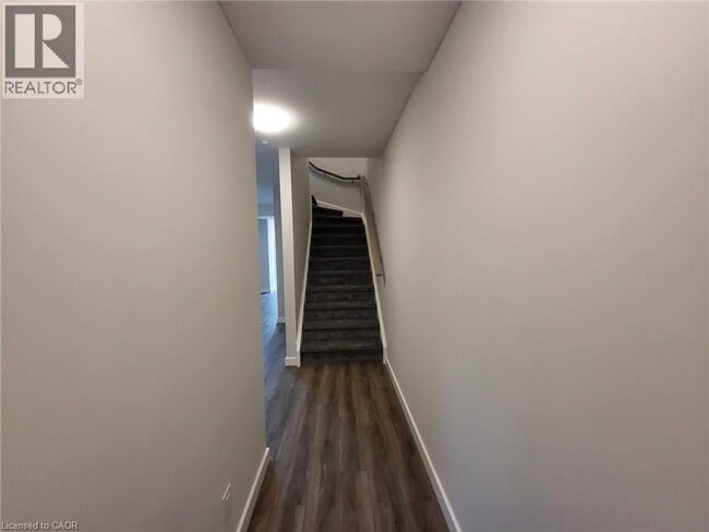 Building Photo - 118 Gravel Ridge Trail