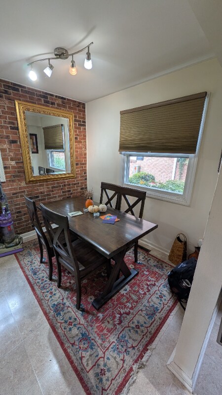 Foto del edificio - 4670 Merrifield Pl