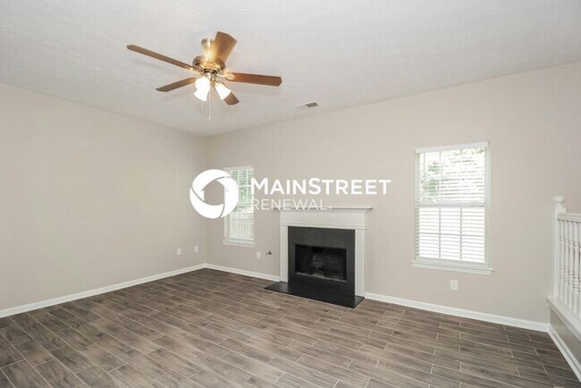 Foto del edificio - 4 Bedroom Pet-Friendly Home in Union City,...
