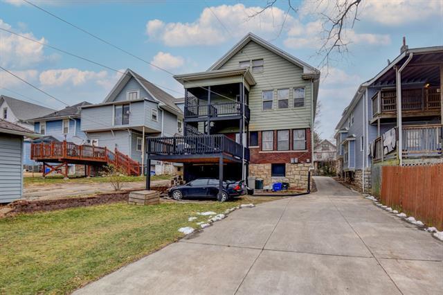 The building from the back - 138 Cypress Ave. E