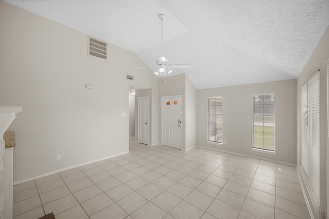 Building Photo - 8614 Windell Ln